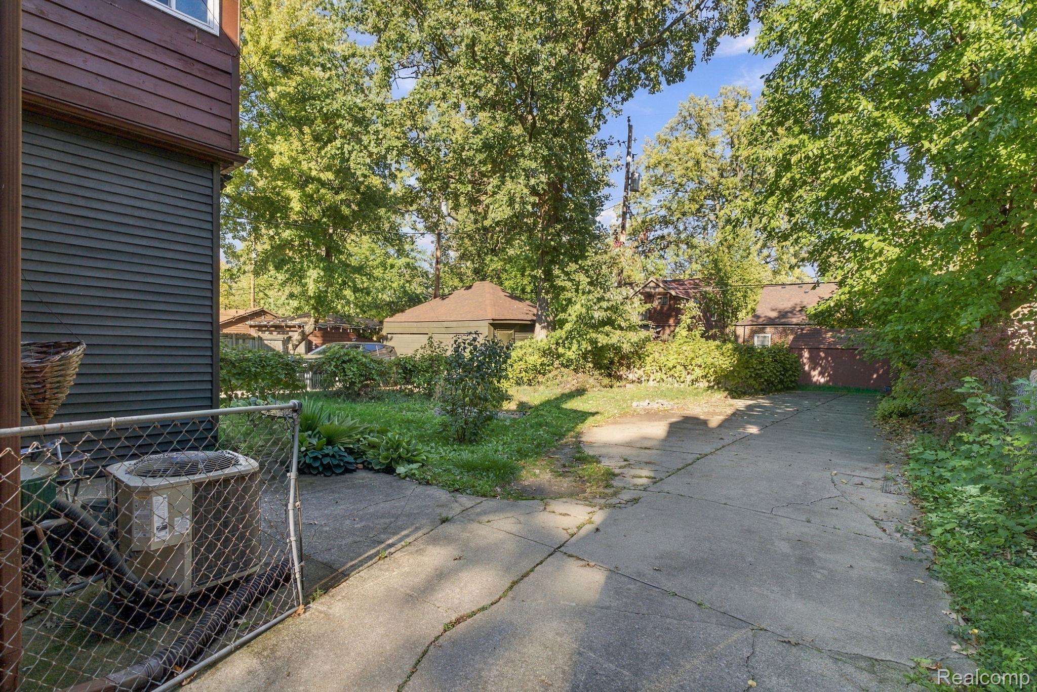 Residential in Detroit 3