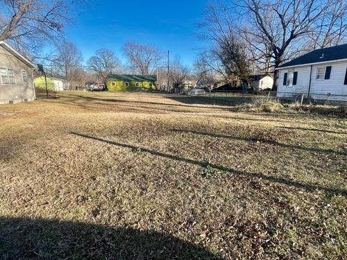 2104 N Park Ave, Springfield, MO, 65803-1947 | Card Image