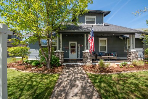 1655 Nw Hemlock Ave, Redmond, OR, 97756-1463 | Card Image