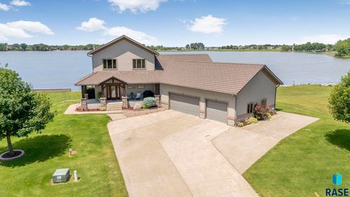 209 Lake Ridge Dr Drive, Wentworth, SD, 57075 | Card Image