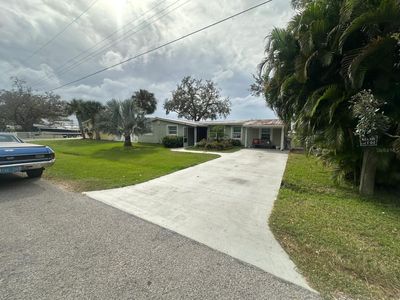 8839 W Millpoint Road, House other with 3 bedrooms, 2 bathrooms and null parking in Riverview FL | Image 2