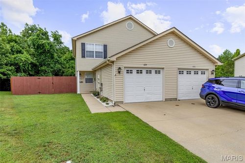 624 Rock Creek Ct, Festus, MO, 63028-2664 | Card Image