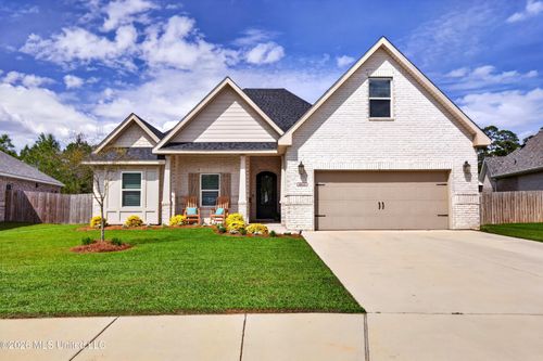 6816 Enclave Lane, Ocean Springs, MS, 39564 | Card Image