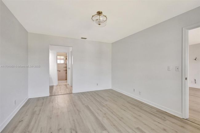 APT-316 - 5540 Tamberlane Cir, Condo with 2 bedrooms, 2 bathrooms and null parking in Palm Beach Gardens FL | Image 28