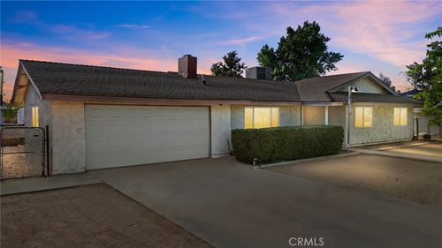8932 Hickory Ave, Hesperia, CA, 92345-3726 | Card Image