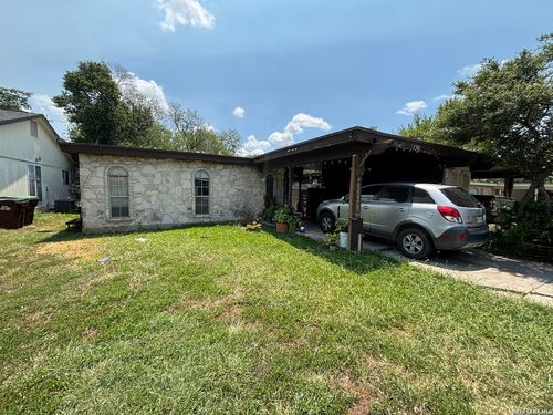 7136 Larksong St, Leon Valley, TX, 78238-1326 | Card Image