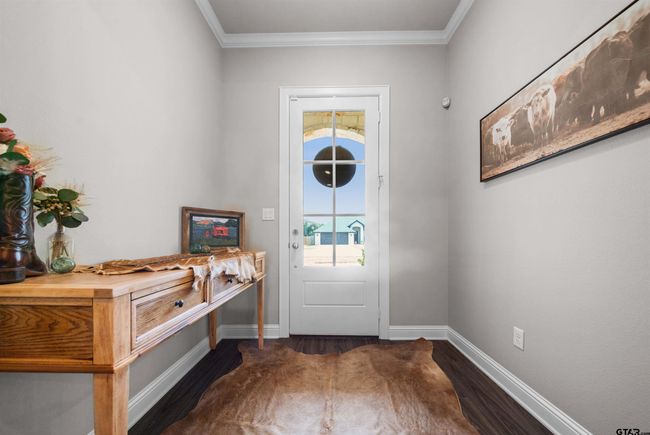 409 Meadows Ct, House other with 3 bedrooms, 3 bathrooms and null parking in Chandler TX | Image 4