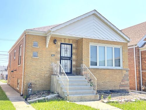 3909 W 71st St, Chicago, IL, 60629-4315 | Card Image