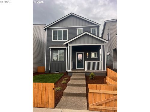 1285 Parkside Ave, Woodburn, OR, 97071-7752 | Card Image