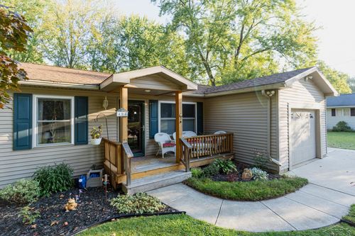 405 Doane St, Beaverton, MI, 48612-8141 | Card Image