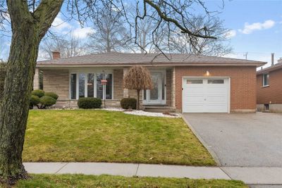 38 Shalfleet Blvd, House other with 4 bedrooms, 2 bathrooms and 5 parking in Brantford ON | Image 1