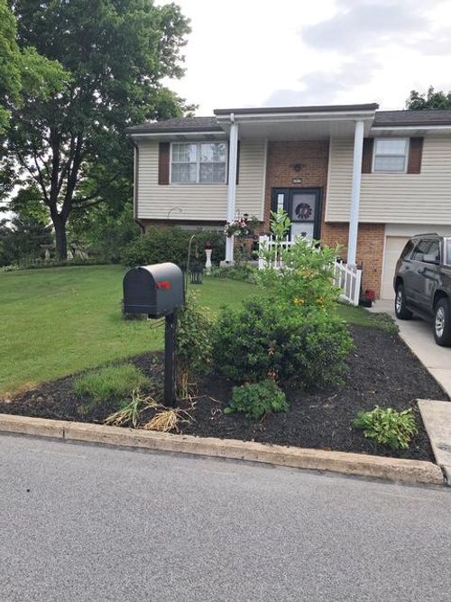 1917 Douglas Drive, CARLISLE, PA, 17013 | Card Image