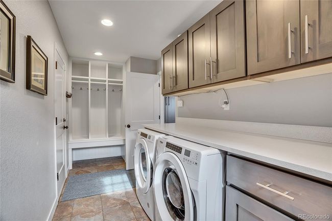 Large laundry space | Image 11