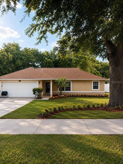 618 Meadow Park Dr, MINNEOLA, FL, 34715-7993 | Card Image