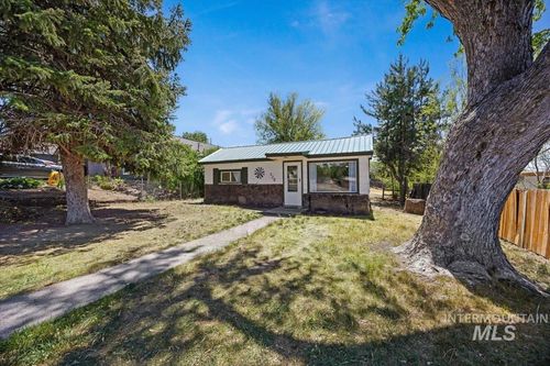 320 E North St., Hagerman, ID, 83332 | Card Image