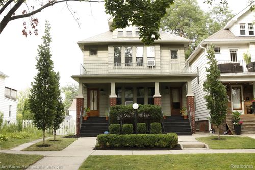 1244 Maryland St, Grosse Pointe Park, MI, 48230-1004 | Card Image