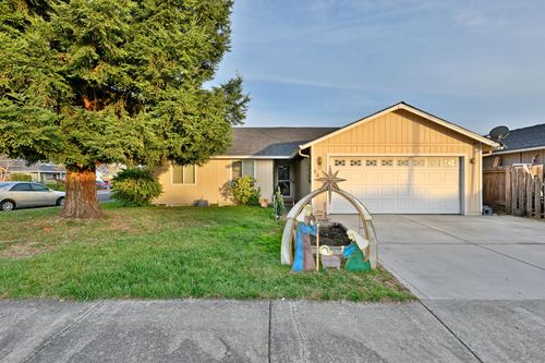 2690 Cummings Ln, Medford, OR, 97501-1557 | Card Image