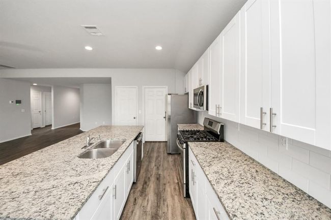 20715 Southern Woods Dr, House other with 4 bedrooms, 3 bathrooms and 2 parking in New Caney TX | Image 24