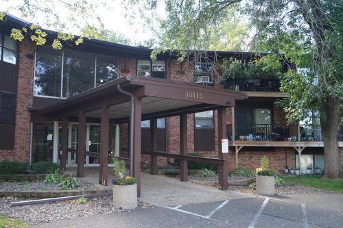 338-10113 W 34th St, Minnetonka, MN, 55305-4542 | Card Image