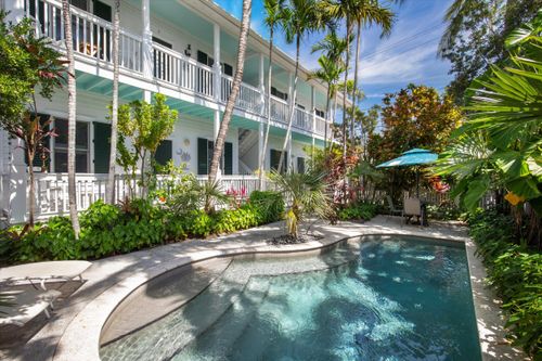apt-102-120 Angela St, Key West, FL, 33040-7314 | Card Image