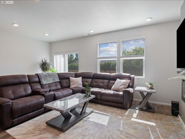 2622 26 Th Loop, House other with 3 bedrooms, 2 bathrooms and 2 parking in Springfield OR | Image 24