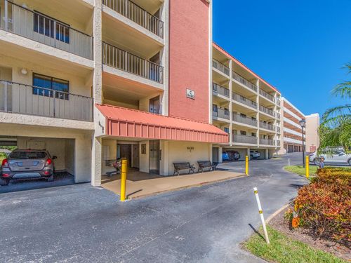 305-9490 Harbor Greens Way, SEMINOLE, FL, 33776-1270 | Card Image