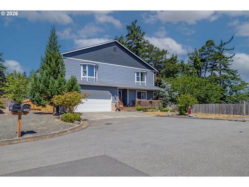 1602 Ash St, North Bend, OR, 97459-2028 | Card Image