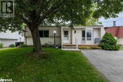 3 Comforts Cove, Innisfil, ON, L9S1S3 | Card Image