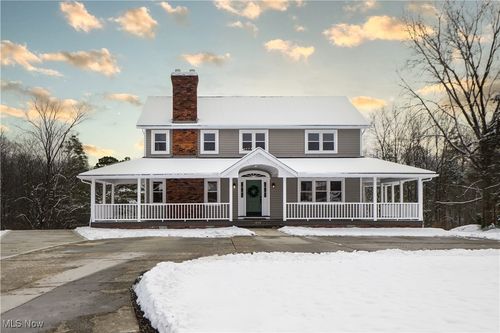 315 Babbling Brook Oval, Hinckley, OH, 44233-9646 | Card Image