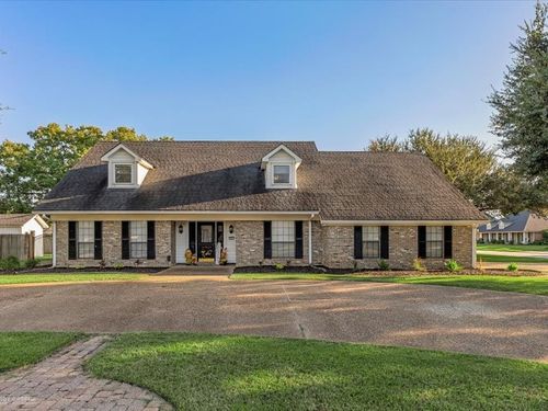 302 Greenacres Blvd, Bossier City, LA, 71111-6052 | Card Image