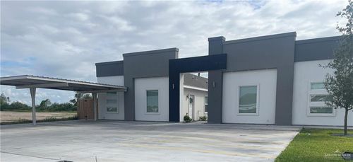 12720 N 33rd Ln, Edinburg, TX, 78541-6614 | Card Image