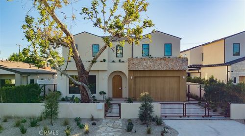 11746 Blix St, Valley Village, CA, 91607-4005 | Card Image