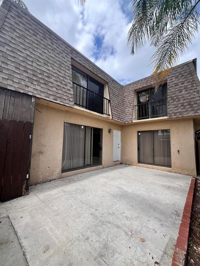 4204 Waterview Cir, Condo with 2 bedrooms, 3 bathrooms and null parking in Palm Springs FL | Image 49