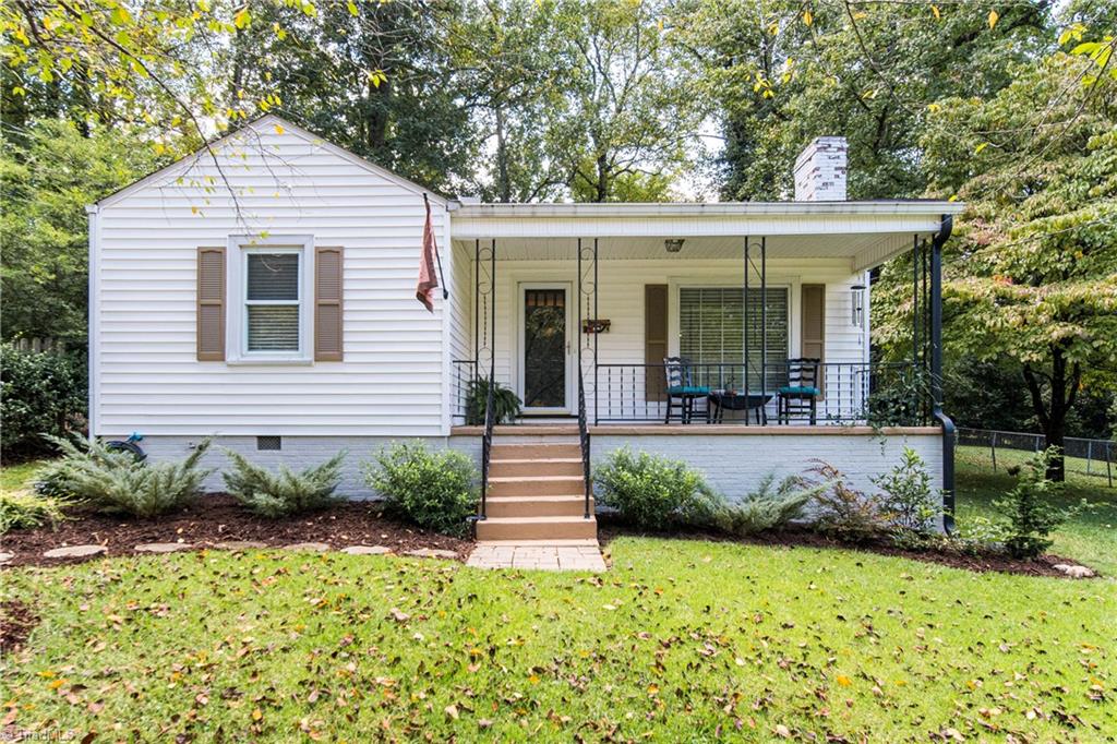 Colonial Ave, Greensboro, NC 27408
