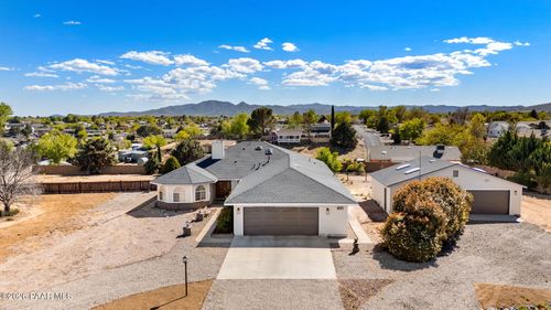8869 E Volcano Dr, Prescott Valley, AZ, 86314-4436 | Card Image