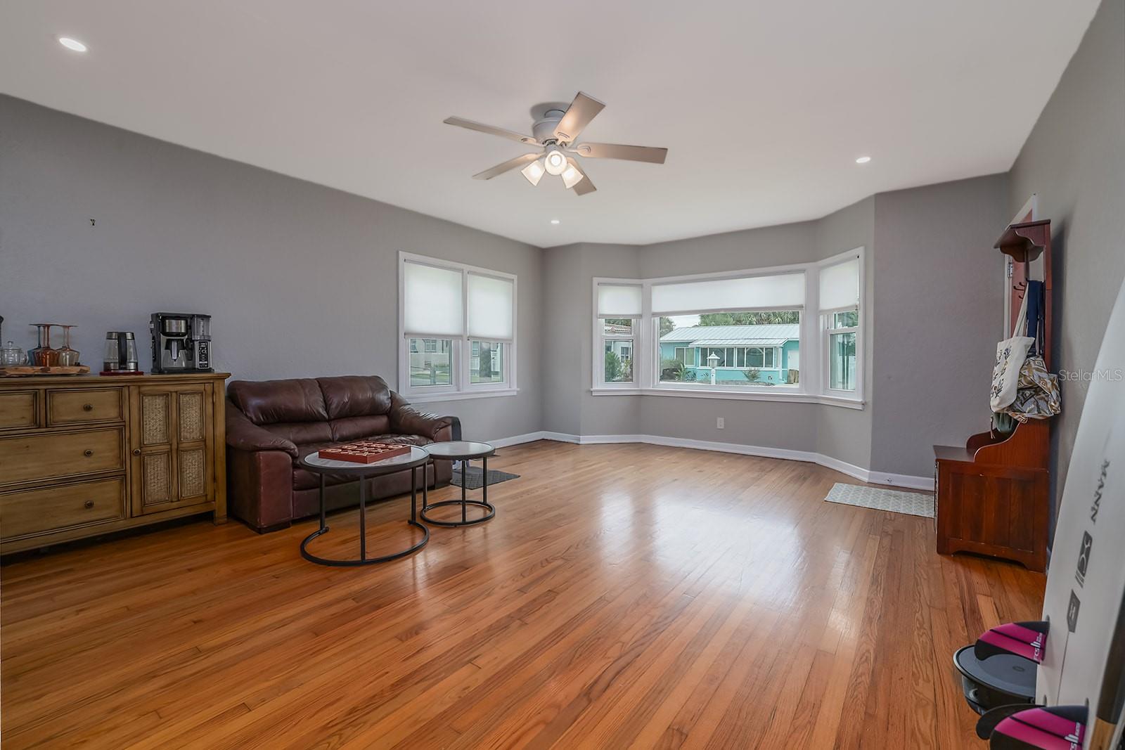 Residential in DAYTONA BEACH 3