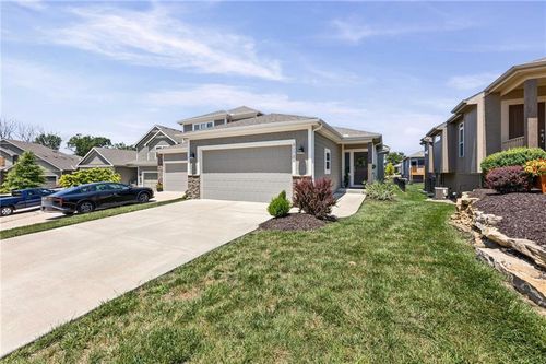 31726 W 83rd Ct, De Soto, KS, 66018-7813 | Card Image