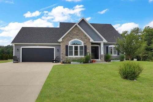 404 Appletree Ln, Eagle, WI, 53119-2135 | Card Image
