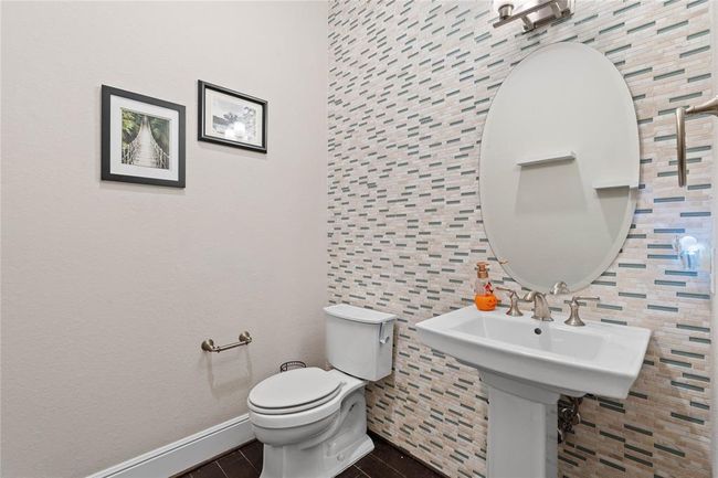 Powder Room | Image 19