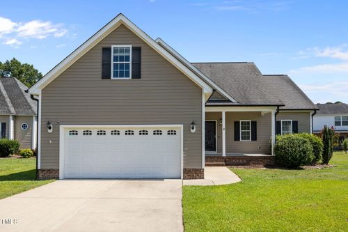 904 Willowleaf Ct, Dunn, NC, 28334-3021 | Card Image