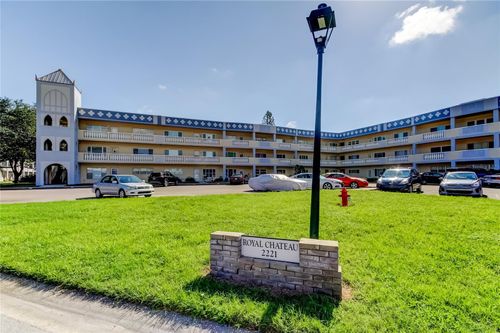 apt-3-2221 Swedish Dr, CLEARWATER, FL, 33763-2603 | Card Image