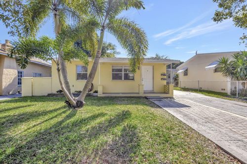 510 48th St, West Palm Beach, FL, 33407-2874 | Card Image