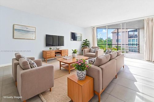 apt-305-3100 N Pine Island Rd, Sunrise, FL, 33351-7345 | Card Image