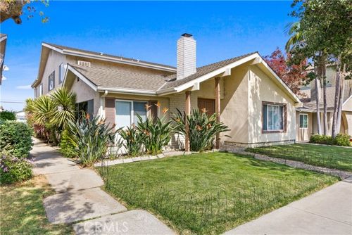  Howard Avenue, Los Alamitos, CA, 90720 | Card Image