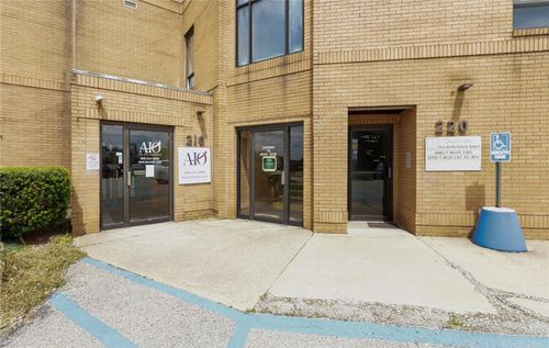 200 Medical Arts Bldg, Kittanning, PA, 16201-7132 | Card Image