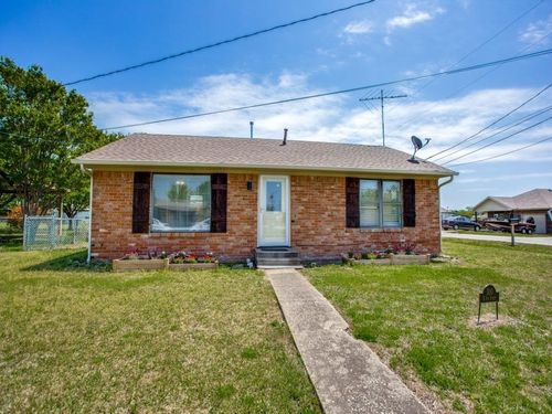 500 N 5th St, Gunter, TX, 75058-2116 | Card Image