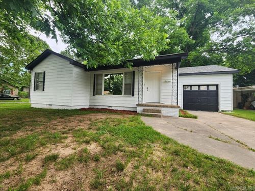 424 Healy St, North Little Rock, AR, 72117-4806 | Card Image