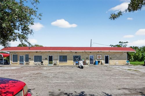 452 W Cleveland Blvd, Aransas Pass, TX, 78336-3634 | Card Image