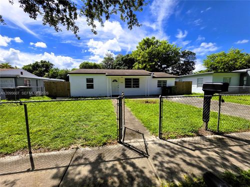 760 Nw 126th St, North Miami, FL, 33168-2628 | Card Image