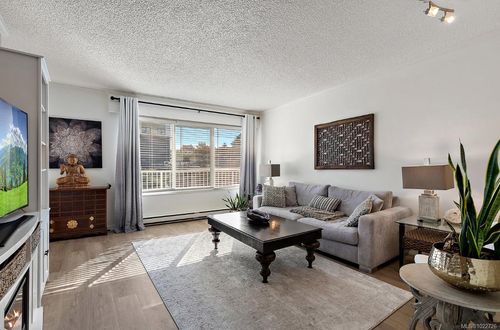 302-642 Admirals Rd, Esquimalt, BC, V9A2N7 | Card Image